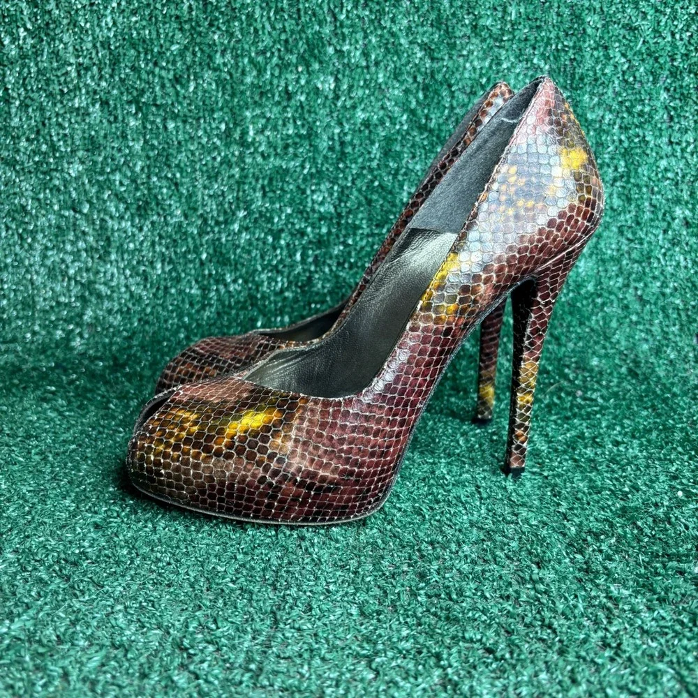 Stuart Weitzman Victoria Python Peep Toe Pumps Stiletto Heel Brown Women Sz 7.5M